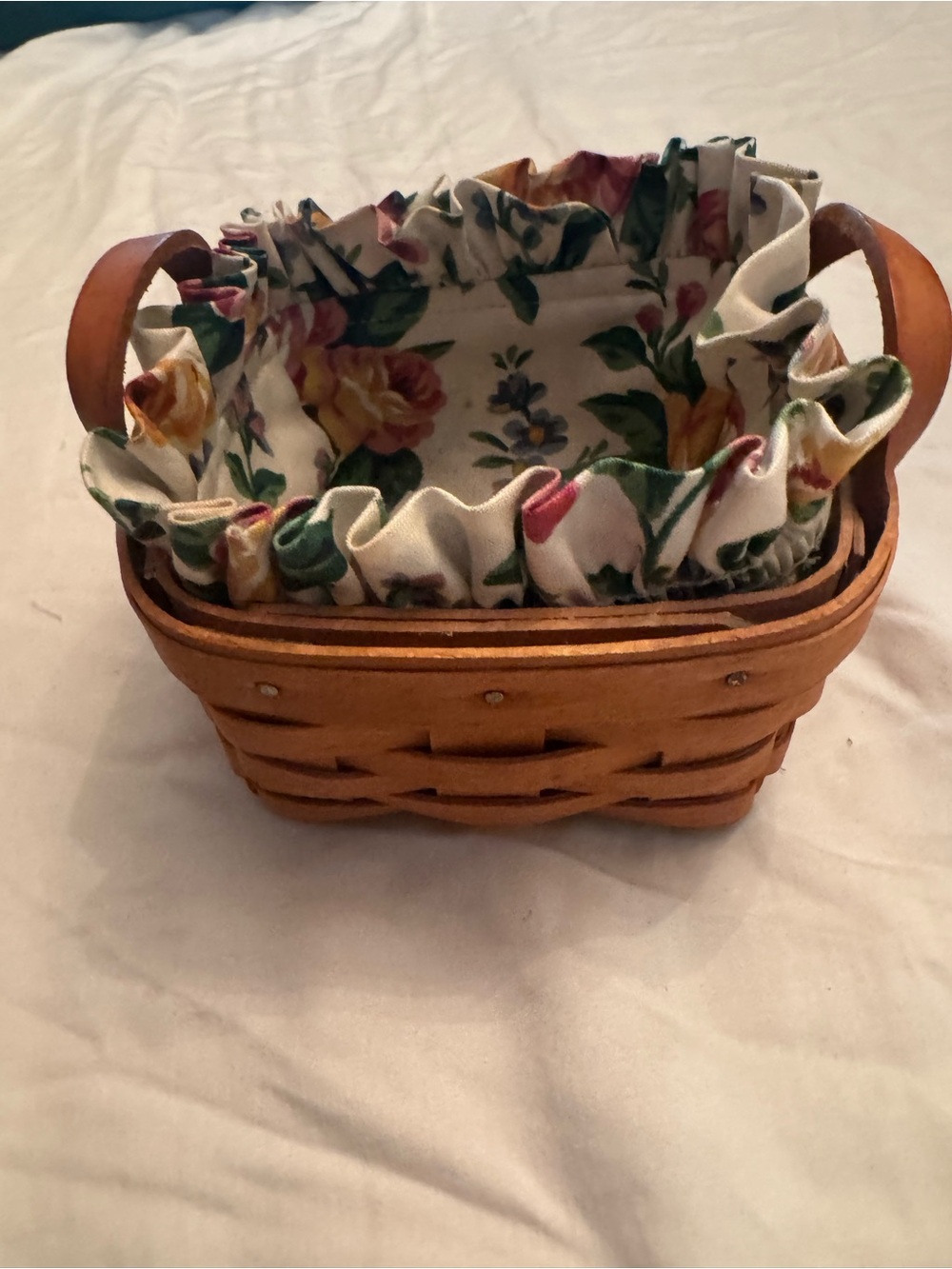 Longaberger Tea basket 1995 with Floral Fabric Liner